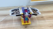 ちょうちょ型ソーラーパネルロボット